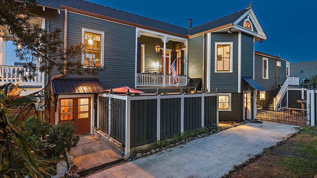 4445 Demontluzin St, New Orleans, LA 70122 Zillow