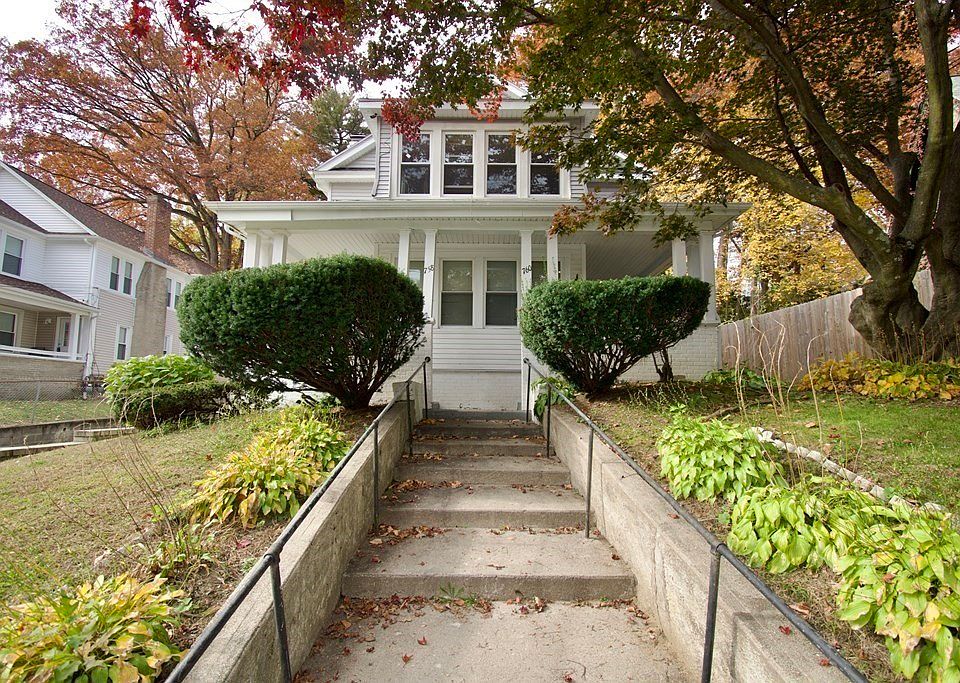758760 Alden St, Springfield, MA 01109 Zillow