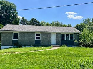 16301 E Salisbury Rd, Independence, MO 64050