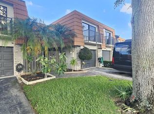 1412 SW 110th Way, Davie, FL 33324