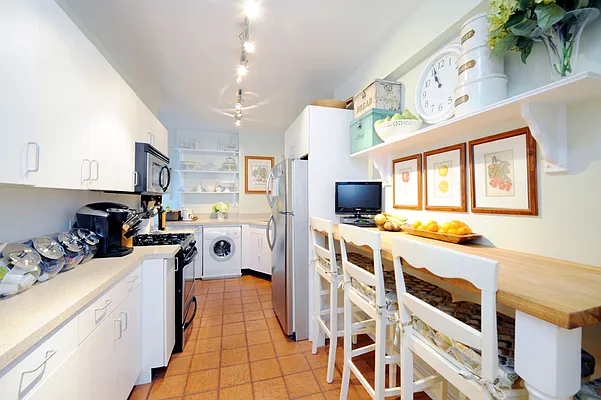 Sold by Corcoran | media 16