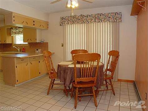 4th image of 5563 W Hiawatha Ln