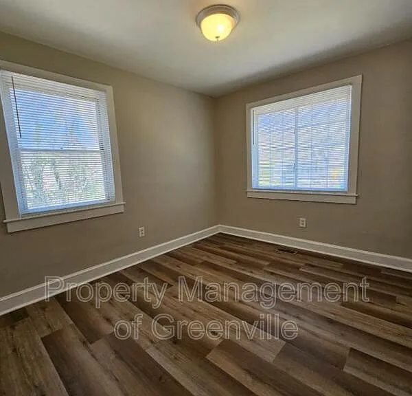 5 Pacific Ave — Photo 5
