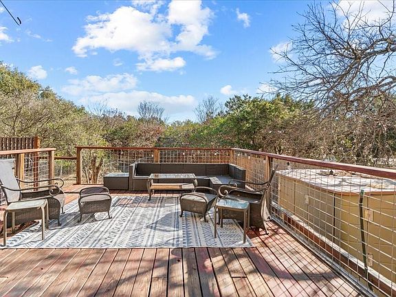 2nd image of 9 Ridgewood Cir