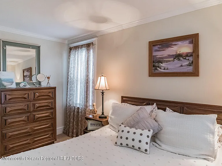51 Seadrift Ave — Photo 21