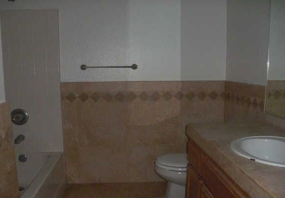 5th image of 2074 Varbella Park Unit 00