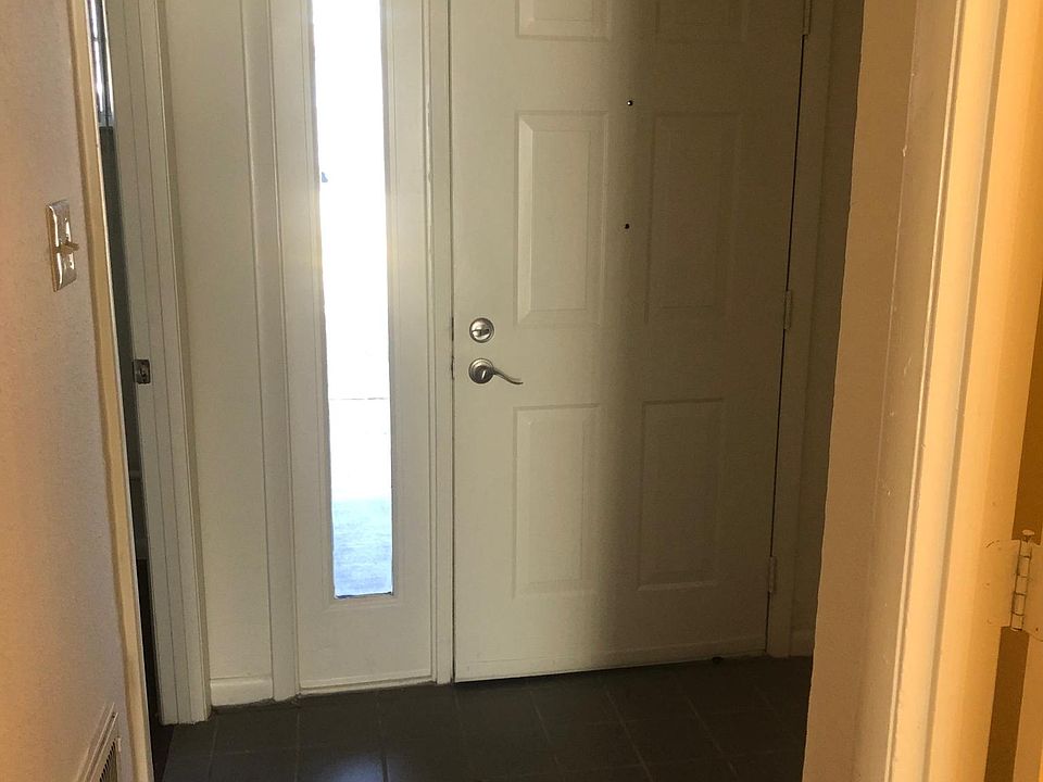 1st image of 637 Cooperstown Ct
