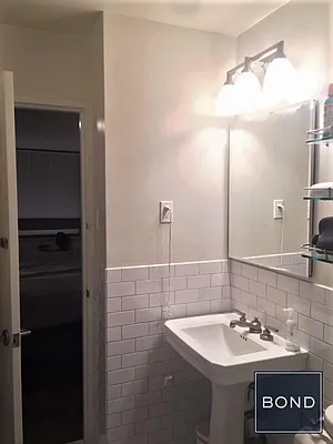 Rented by Bond New York | media 21