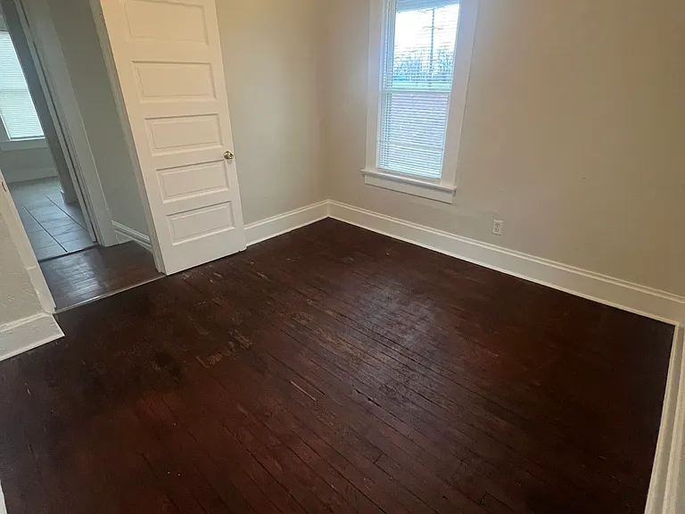 716 Grace Ave — Photo 10
