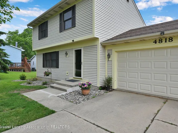 4818 Moultrie Cir, Lansing, MI 48917