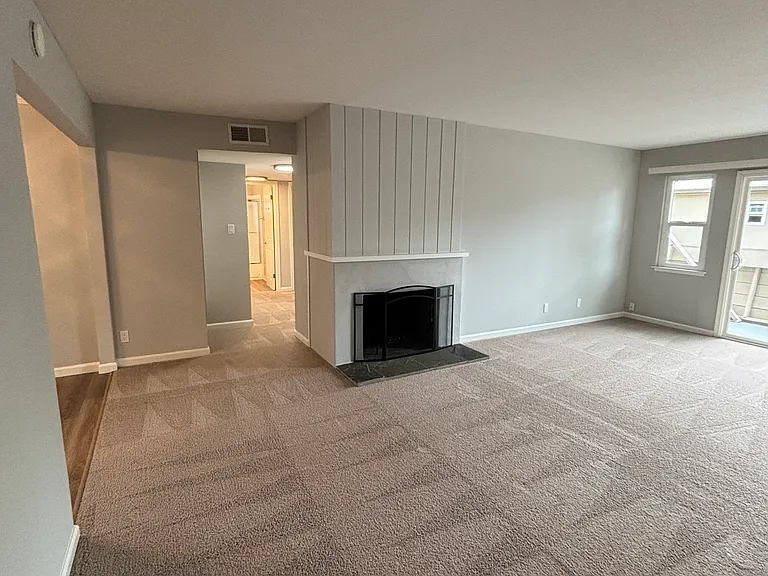 1026 Middle Ave #1026D — Photo 8