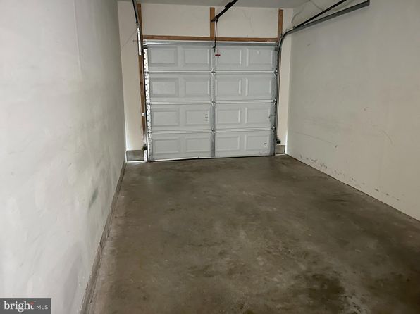 18154 Royal Bonnet Cir, Montgomery Village, MD 20886