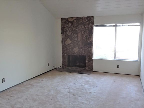 3rd image of 6385 Summertide Way