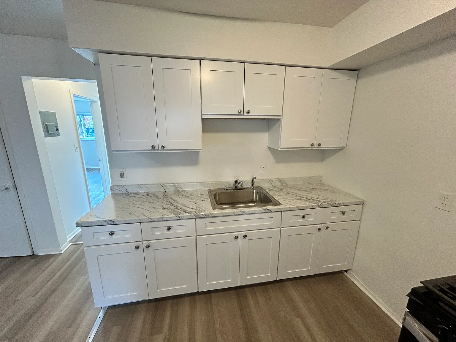 2 bed, $1,050 — Photo 2