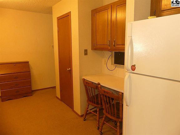 5th image of 4005 Old Salem St