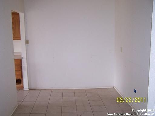 4th image of 4700 Esterbrook