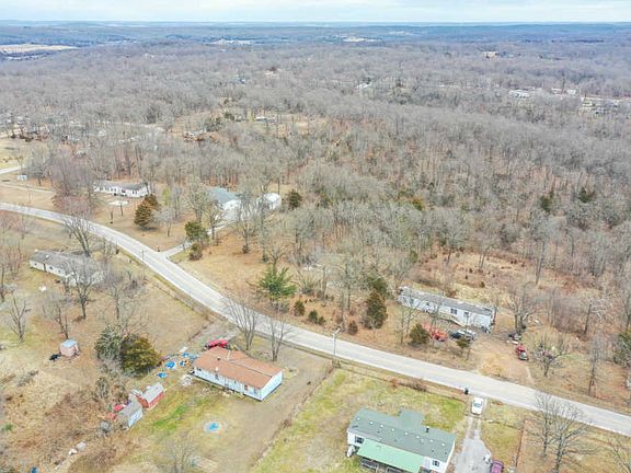 4th image of 10062 N Farm Road 163