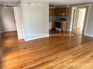 96 Hammond St APT 3, Bangor, ME 04401