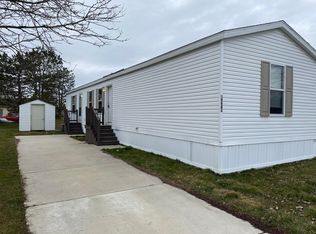 59483 Hardy Ln, New Haven, MI 48048