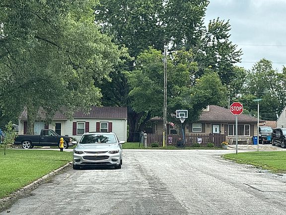5th image of 1401 Edgewood Dr