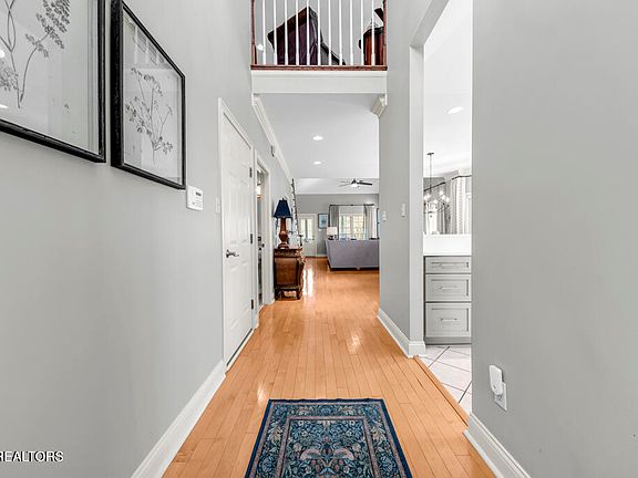 5th image of 1026 Spy Glass Way