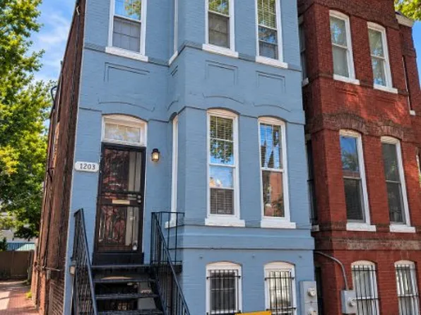 1203 Walter St SE APT B, Washington, DC 20003