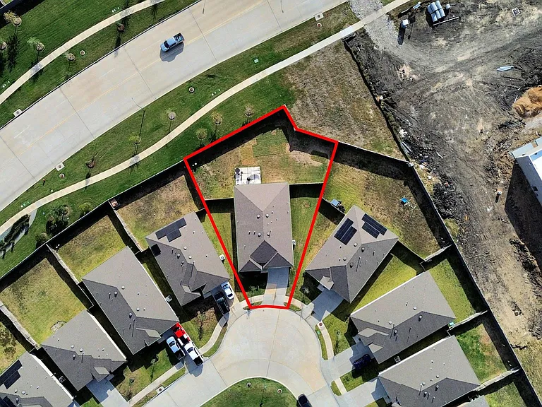 202 Serena Park Ln — Photo 19