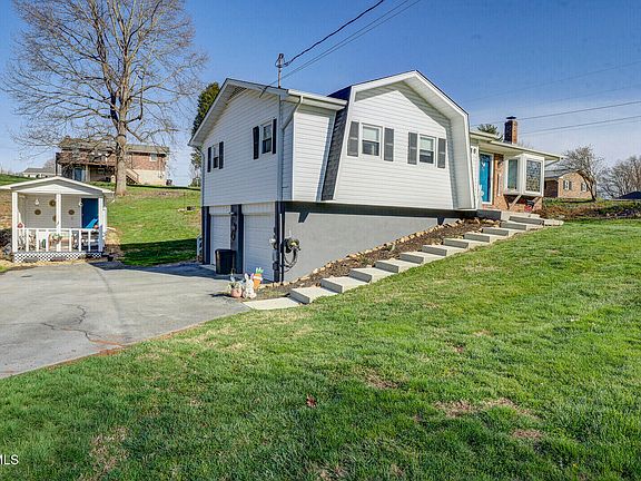 4th image of 436 Springfield Dr