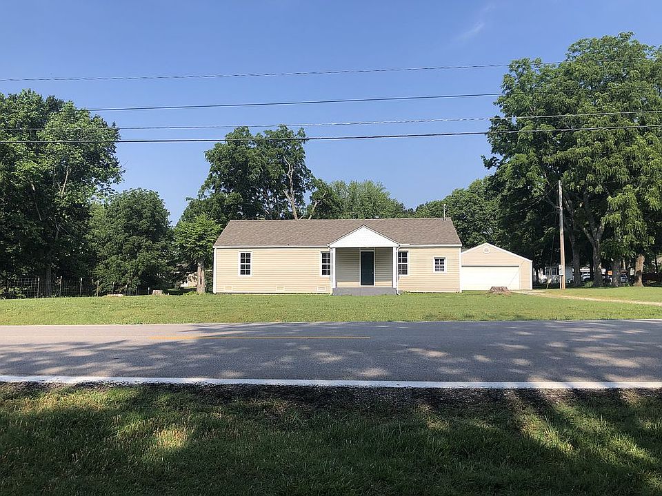 1st image of 703 S Orchard Crest Ave