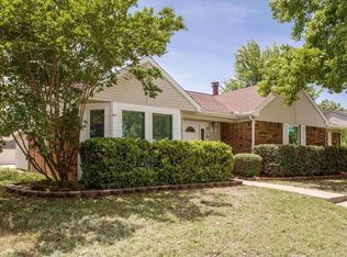 416 Creekwood Ln, Lewisville, TX 75067