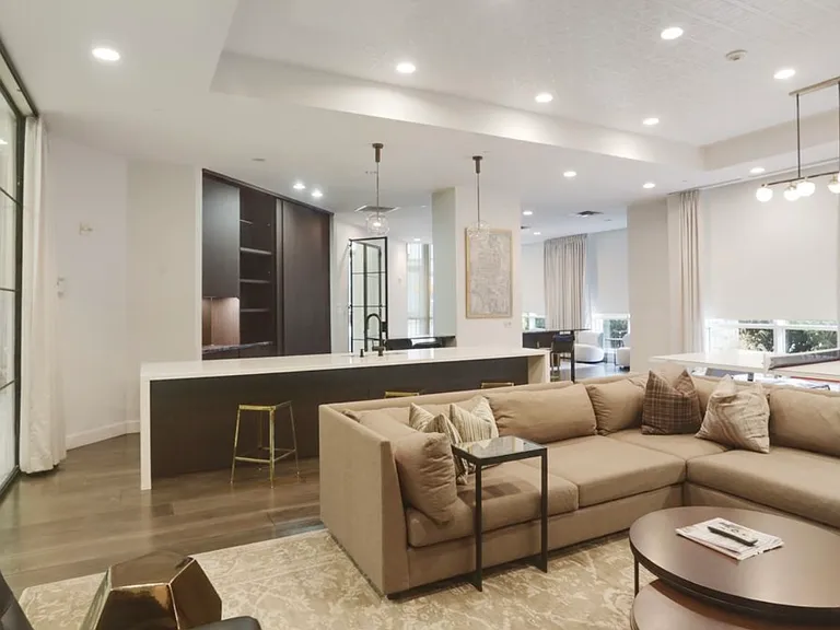 325 E Paces Ferry Rd NE #1107 — Photo 15