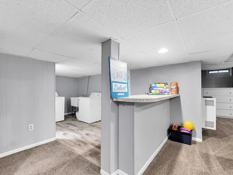 3511 Chester Rd — Photo 14