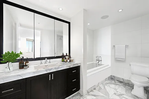 Sold by Compass | media 7