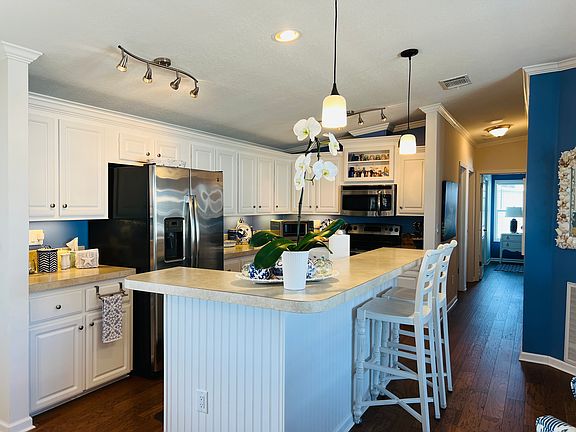 2nd image of 169 Flora Ln