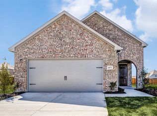 1050 Norias Dr, Forney, TX 75126
