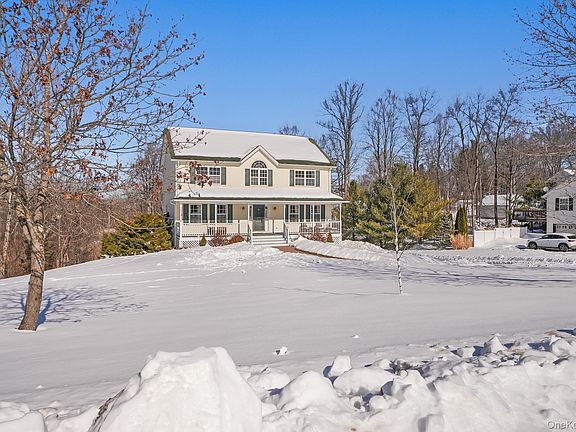 3rd image of 70 Woodland Road