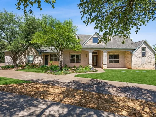 2306 Winton Terrace Ct, Granbury, TX 76048