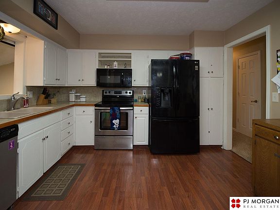 4th image of 6624 S 153rd St