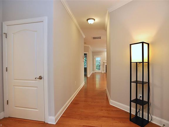 3rd image of 115 Kestrel Ct