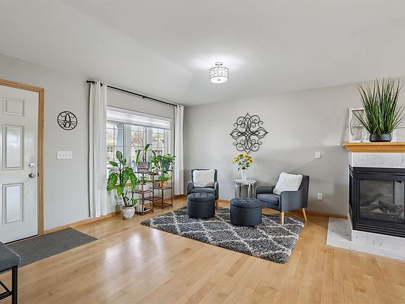 4th image of 158 Eversull Ln