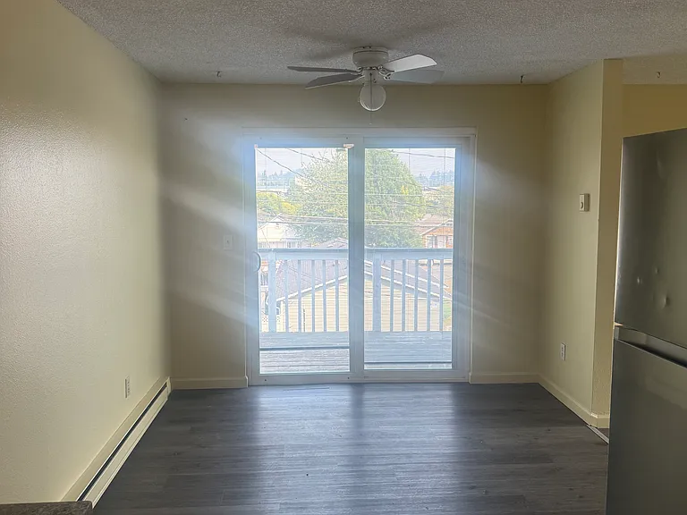 6621 S Monroe St — Photo 14
