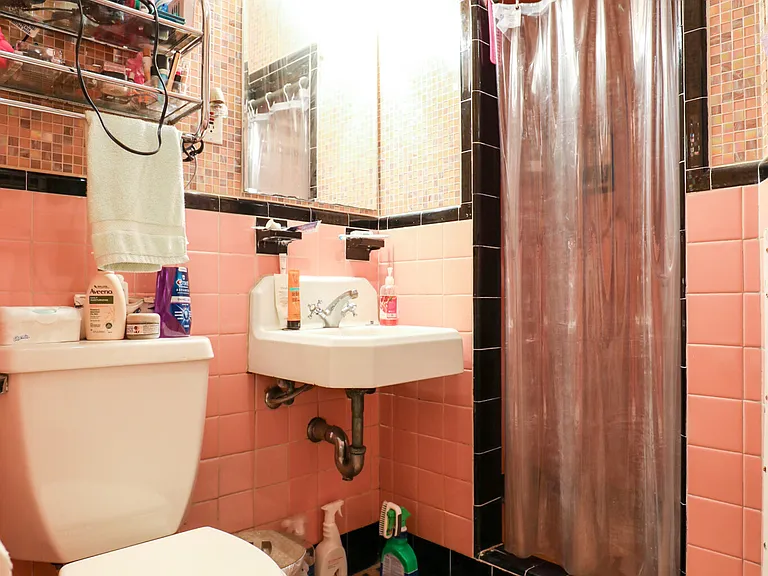 5 Braemore Rd #23 — Photo 8