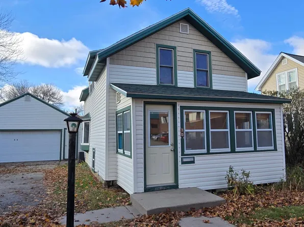 305 5th St NW, Austin, MN 55912