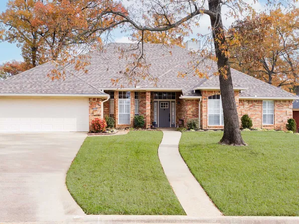 209 Lakewood Dr, Longview, TX 75604