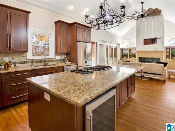 4706 Christie Ln, Birmingham, AL 35216