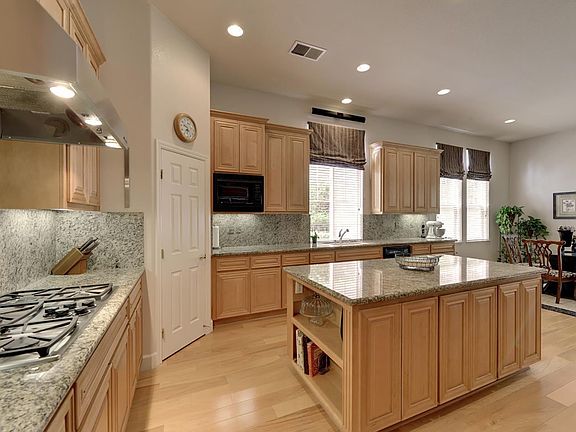 2nd image of 123 Verde Ct