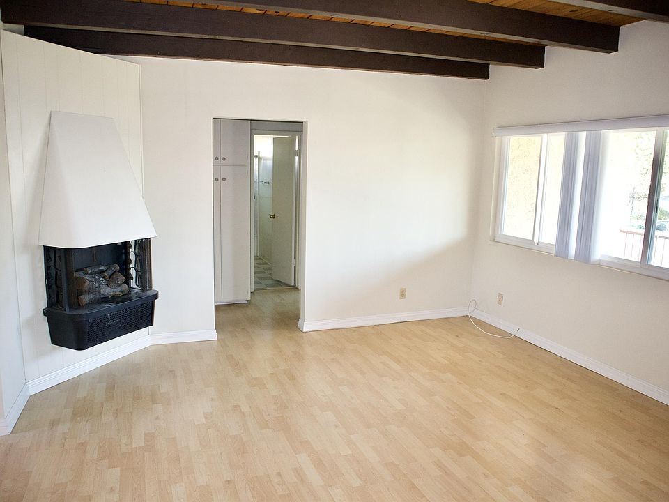 1st image of 2223 Pullman Ln APT 4