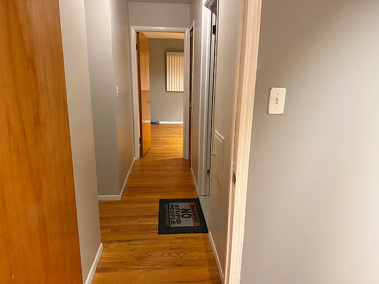4651 Kingsley Dr — Photo 16