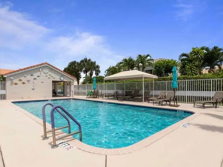 23426 Alzira Cir — Photo 23