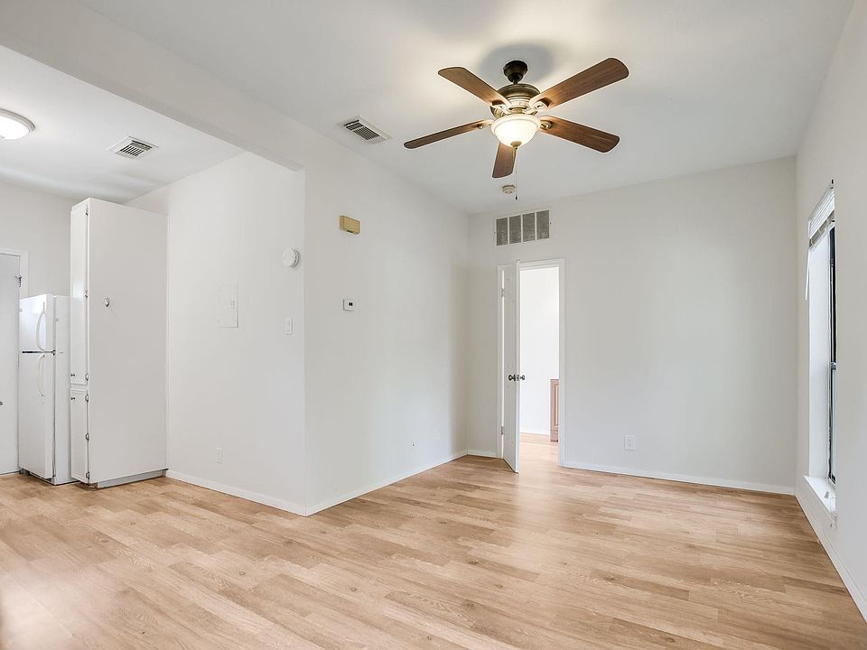 1st image of 4401 Speedway APT 207